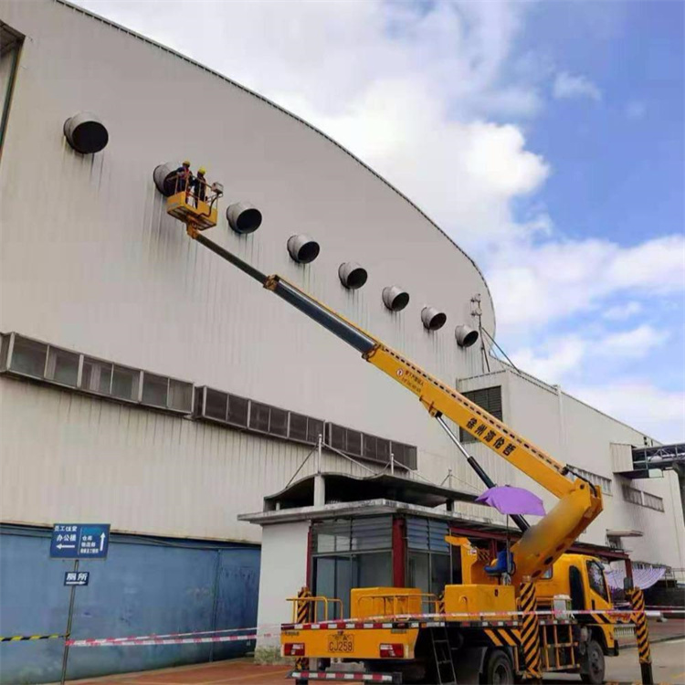 镇平高空作业车出租服务：专业广告牌安装解决方案